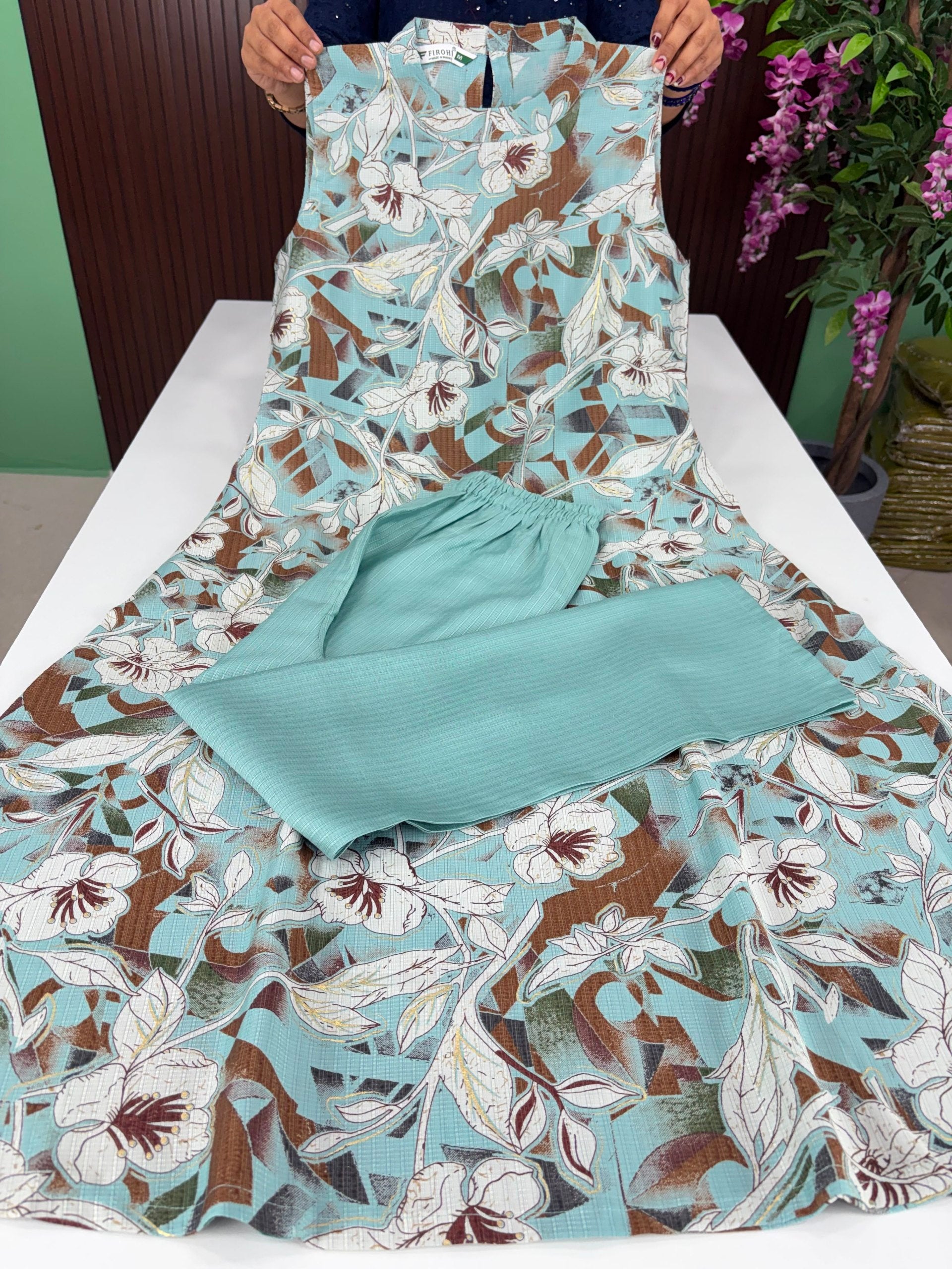 SS6830 Vatican Co ord Set