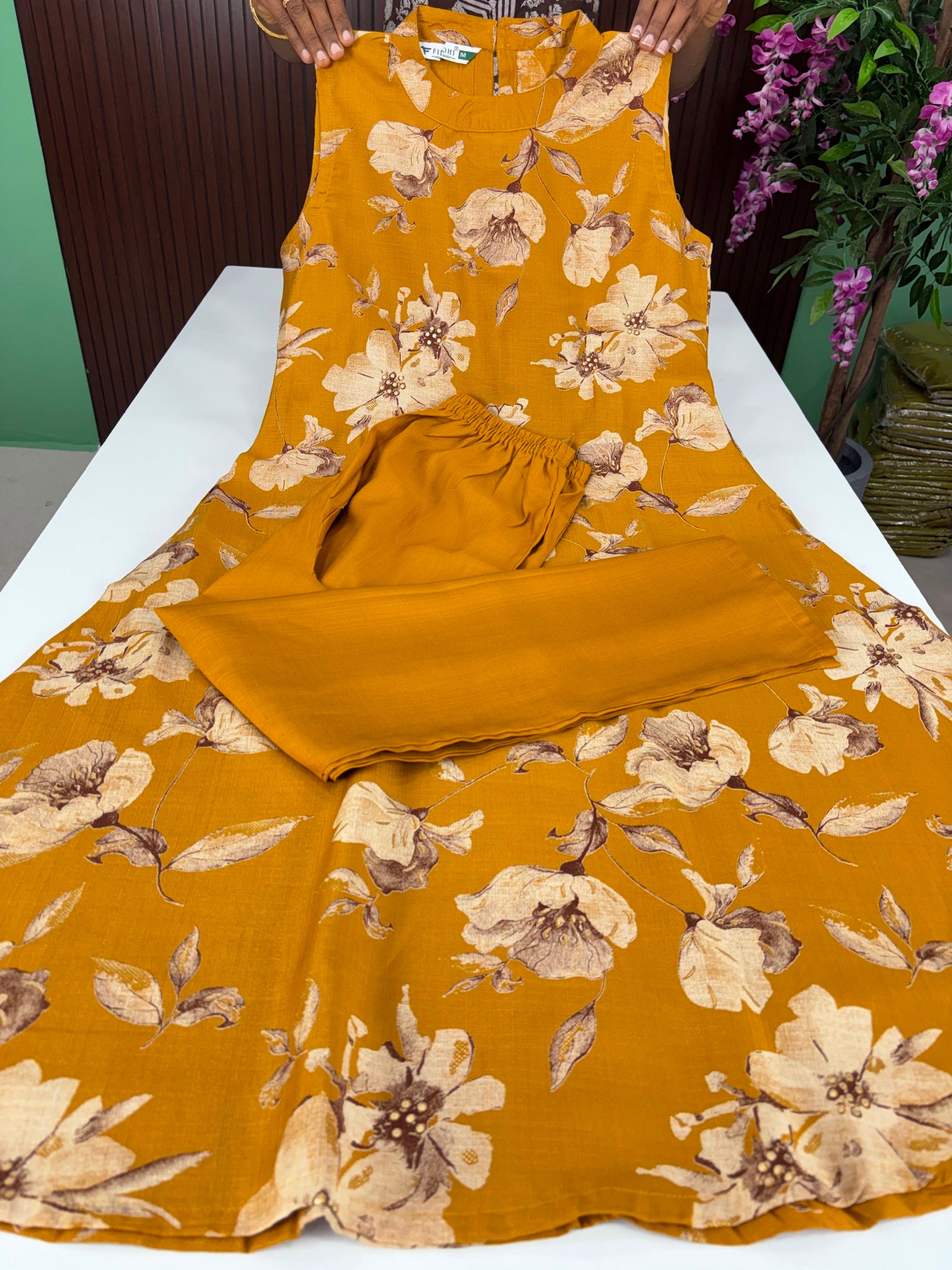 SS6831 Vatican Co ord Set