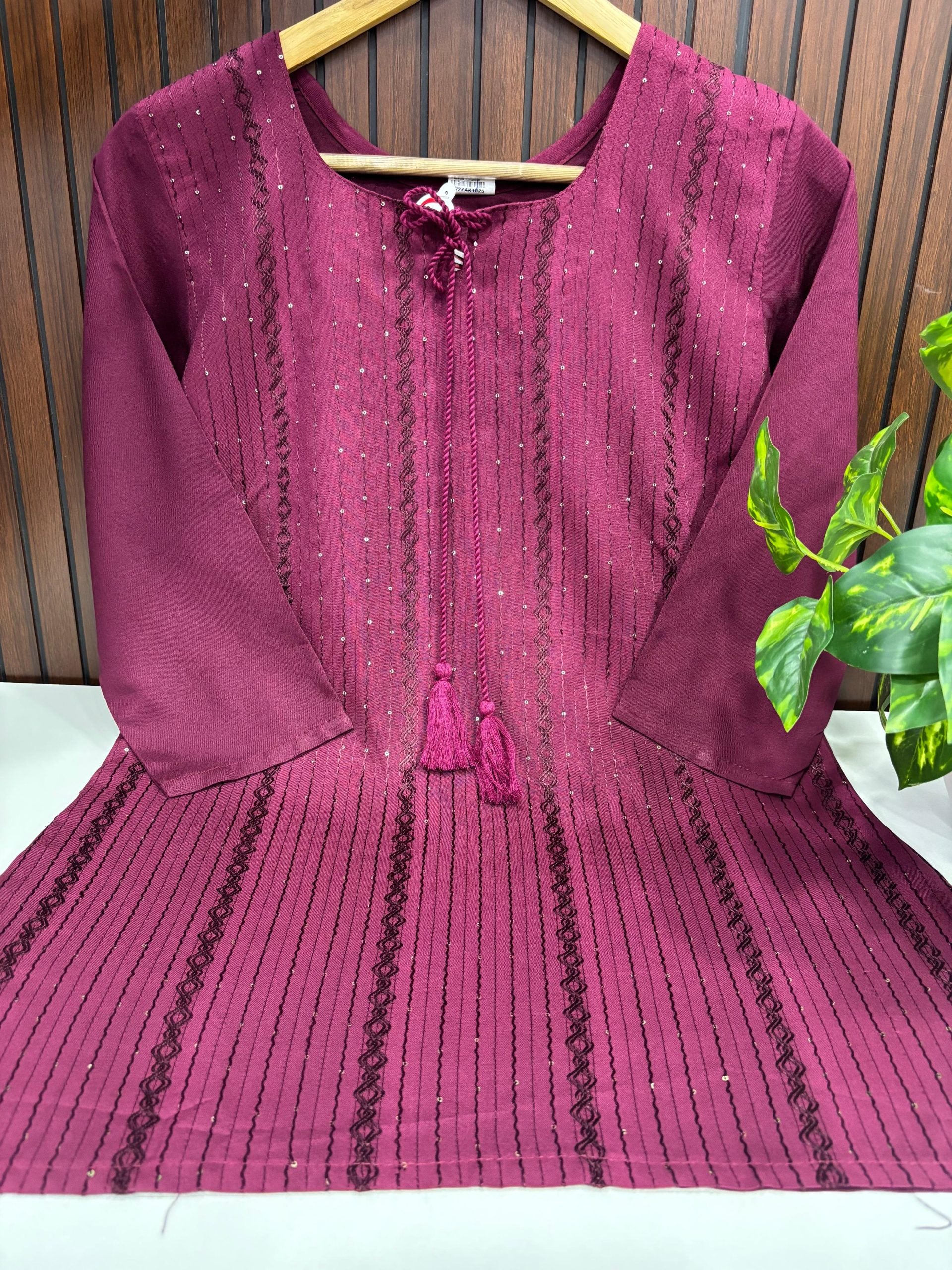 Women’s Ethnic Short Kurti
