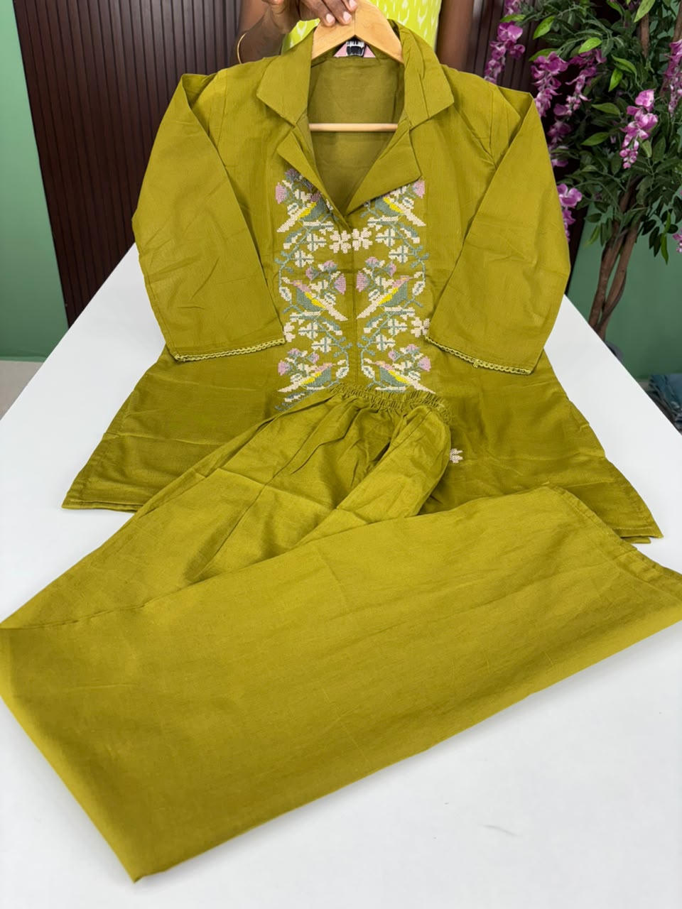 SS7143 Stylish Cotton Blend Co-ord Set - Mehandi Green
