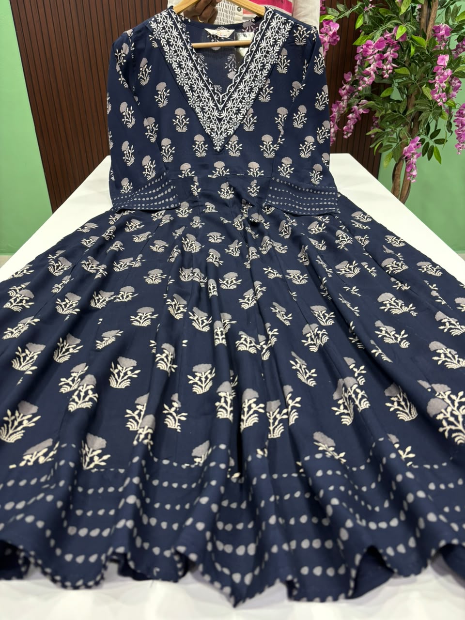 SS7190 V neck Full Length Flared Anarkali