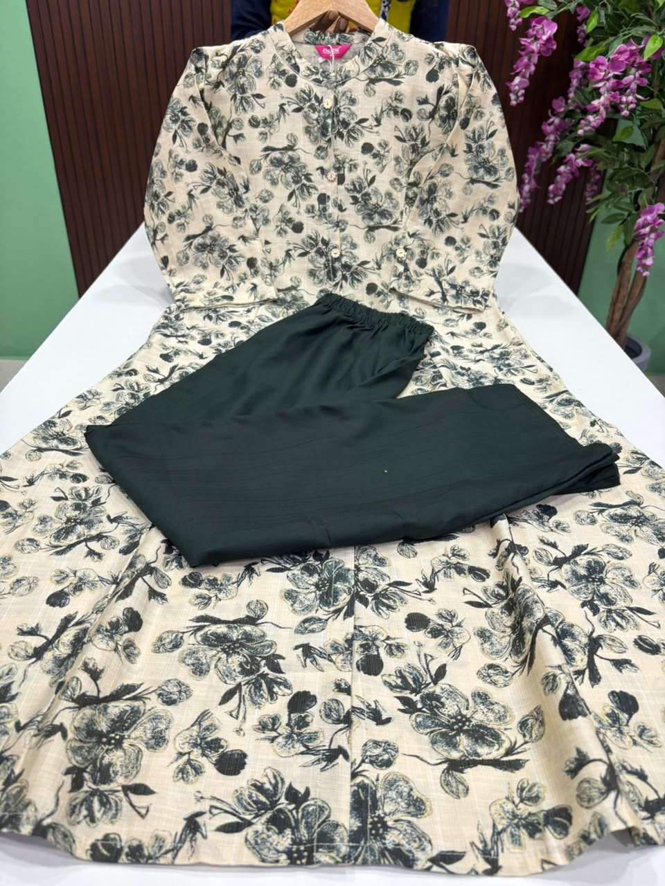 SS7238 Vatican Co-ord Set