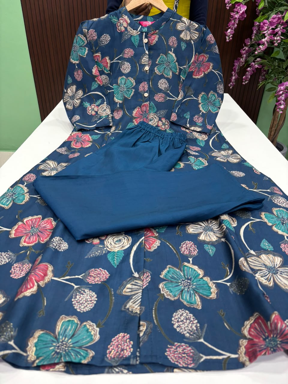 SS7239  Vatican Co-ord Set