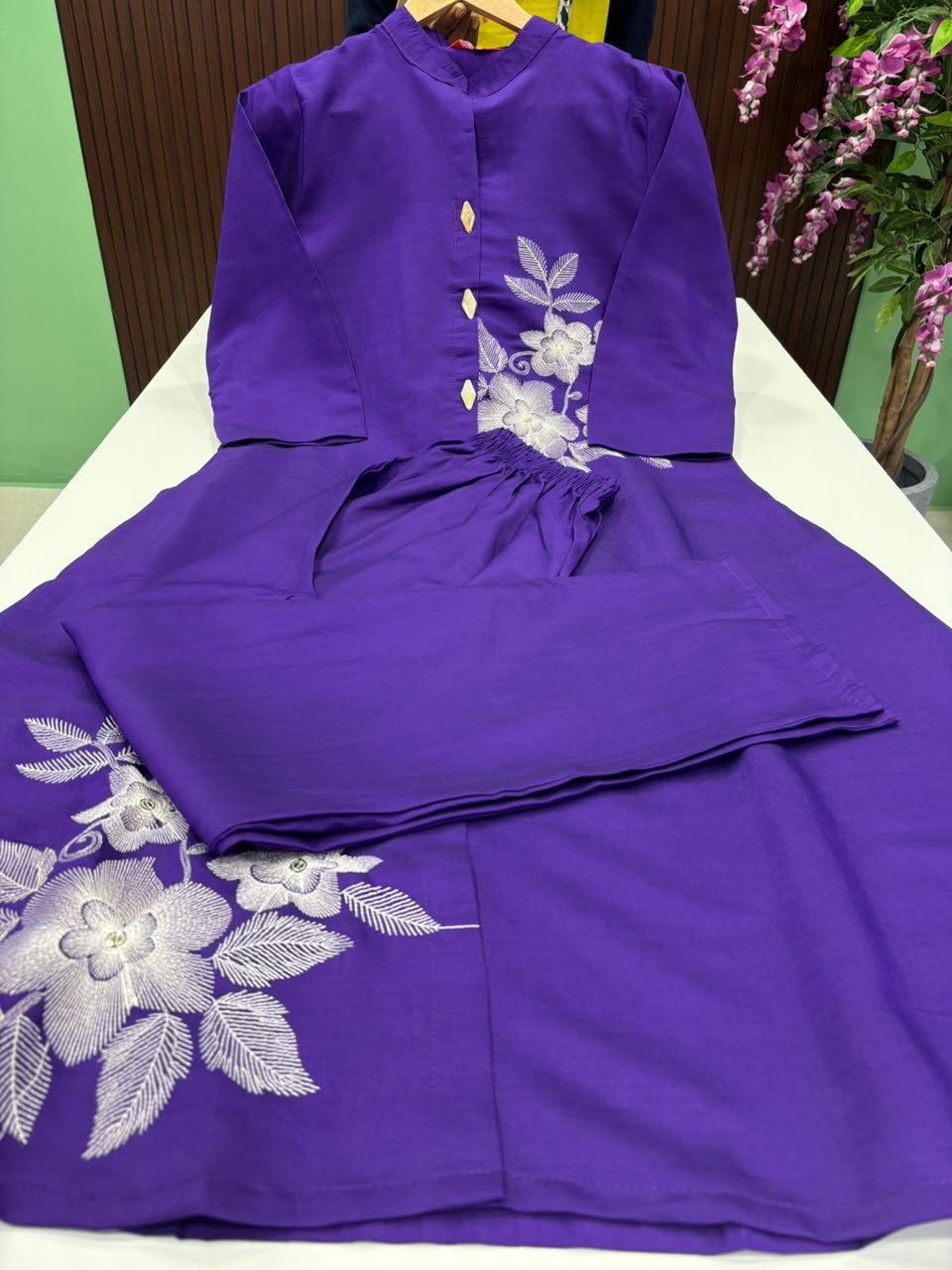 SS7248 Vatican Co-ord Set