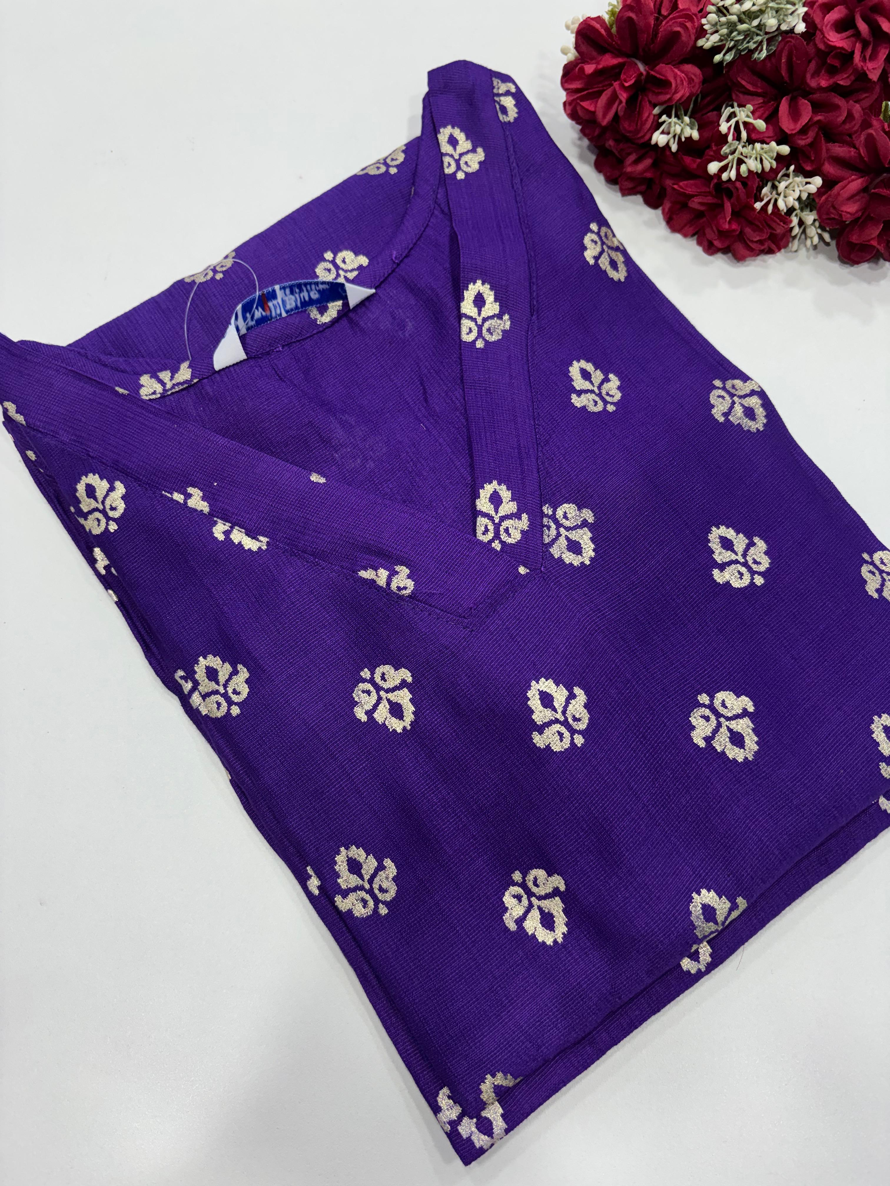 SS7543 Elegant V-Neck Design Vatican Silk Kurti