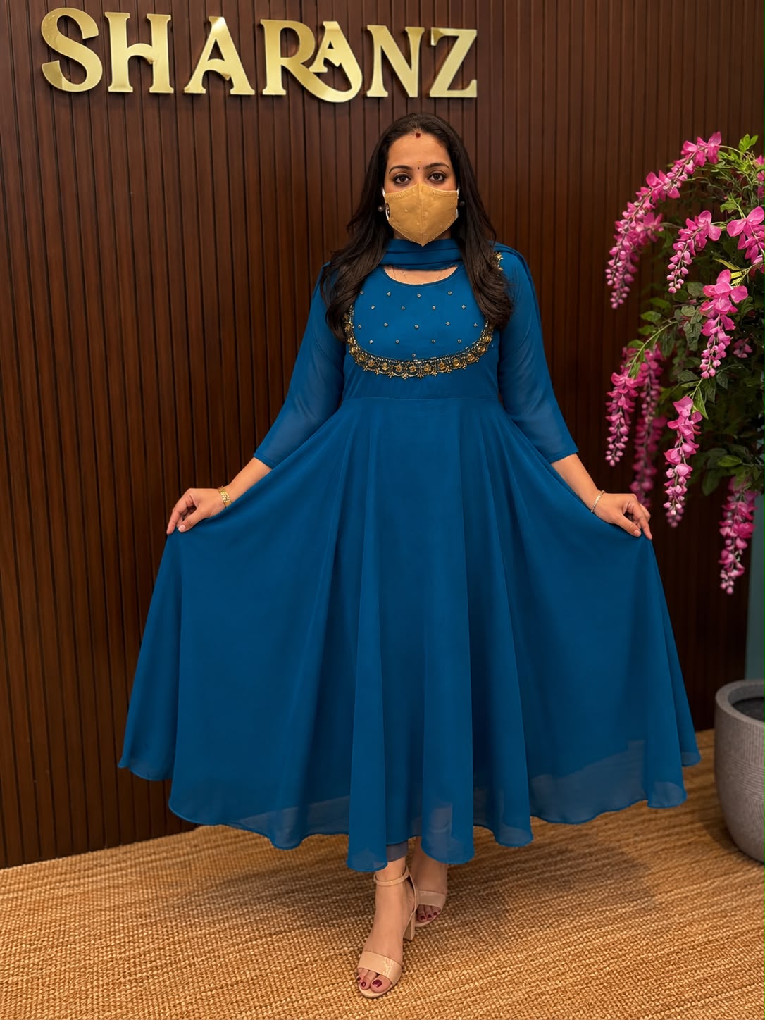 SS7556 Georgette Umbrella Kurti With Dupatta Set - Rama Green- Single Layer