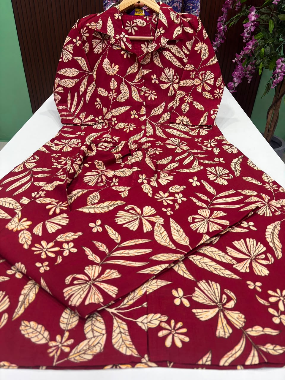 SS7653 Vatican Co-ord Set