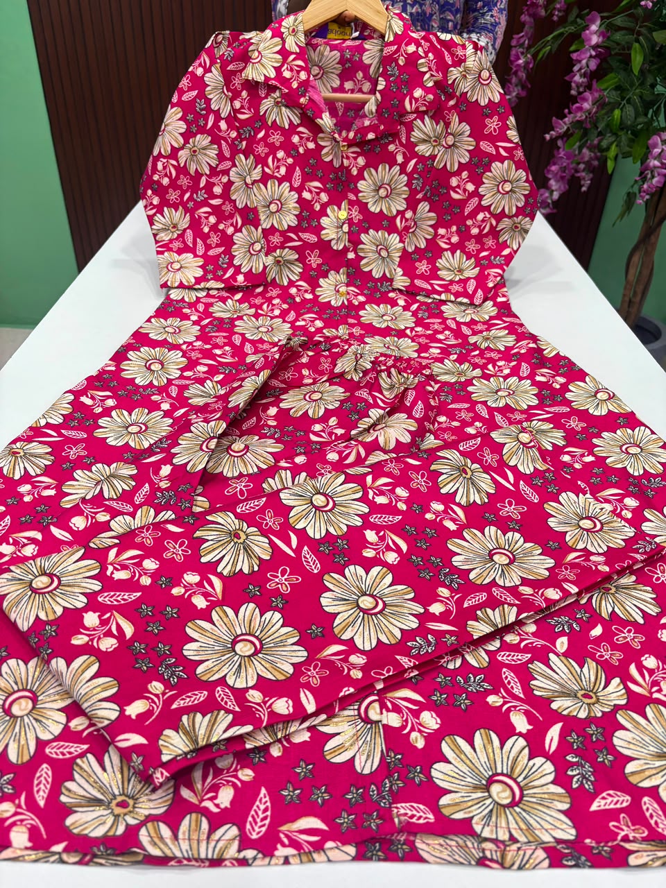 SS7658 Vatican Co-ord Set