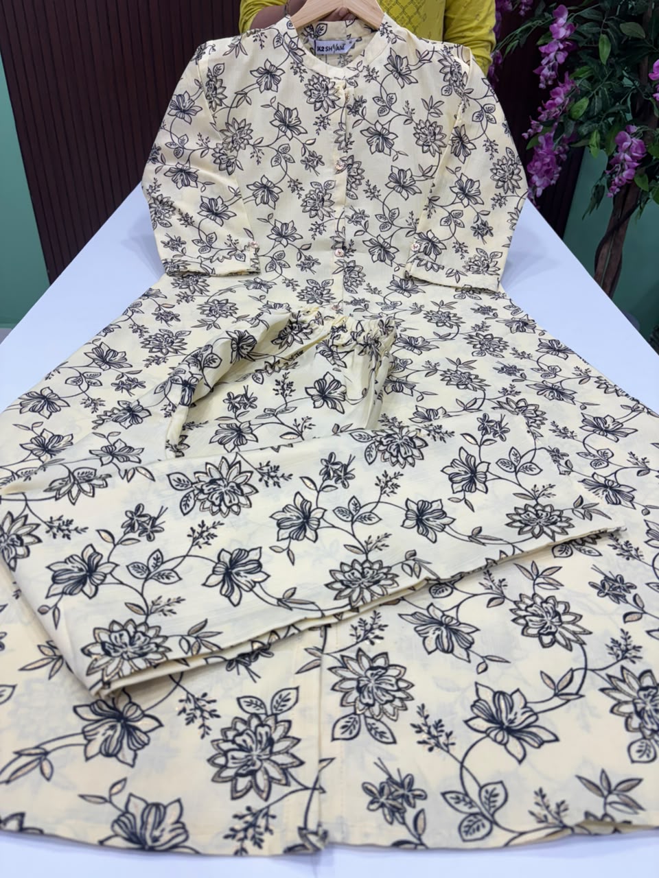 SS7660 Vatican Co-ord Set