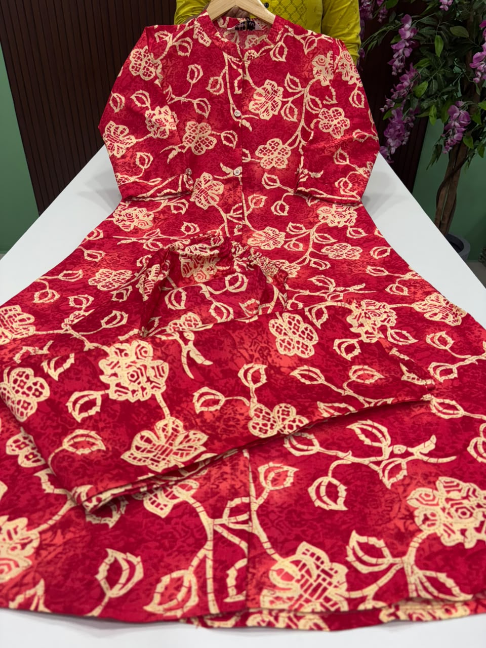 SS7661 Vatican Co-ord Set