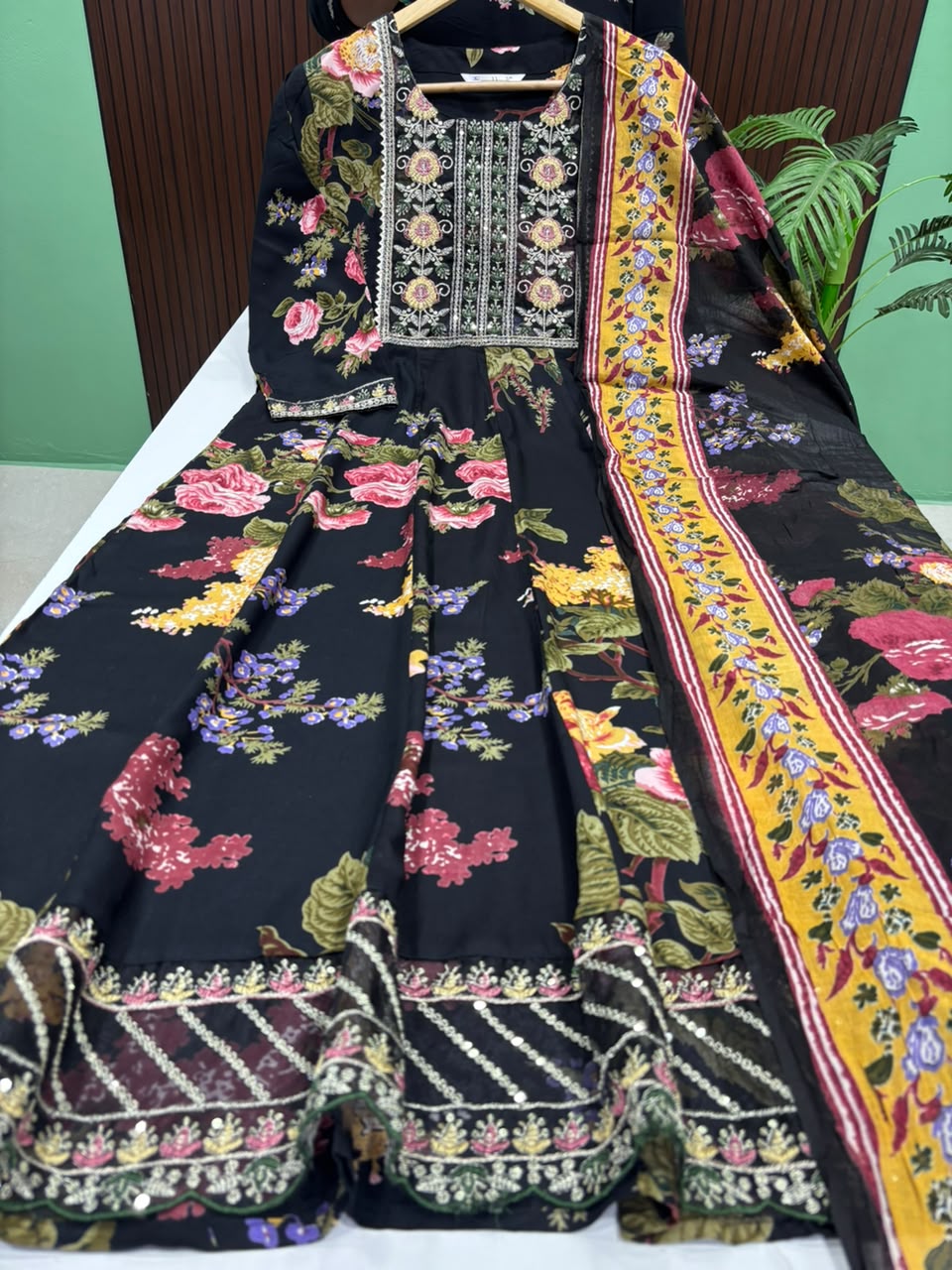 SS8009 Full Length Anarkali with Dupatta Set