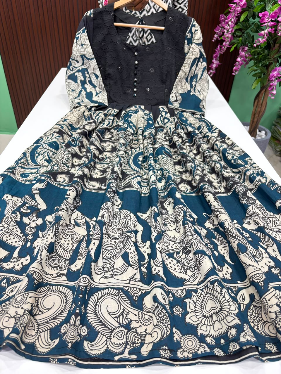 SS8017 Kalamkari Printed Maxi