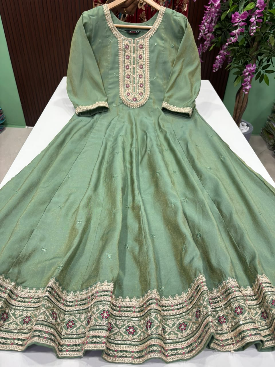 SS8220 Premium Shimmer Tissue Silk Anarkali