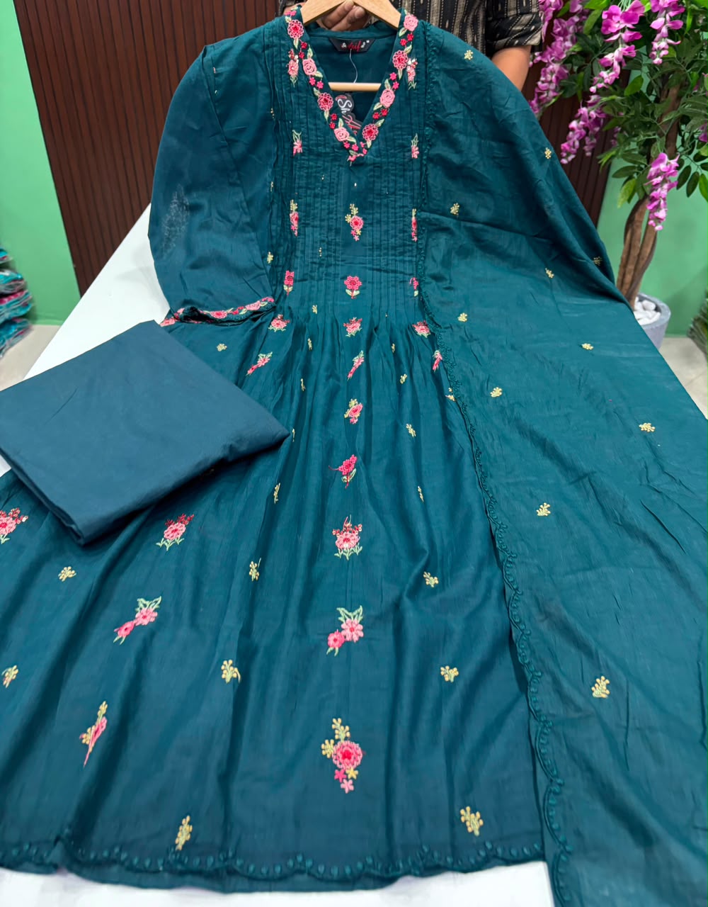SS8281 Premium mul Cotton Anarkali Suit