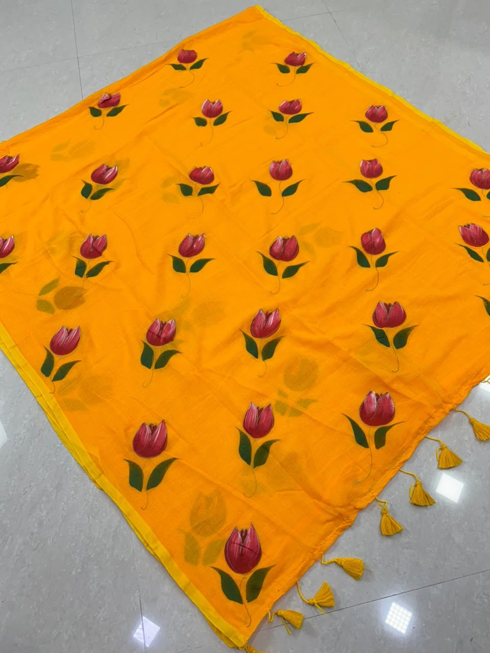 SS8442 Mul Cotton Tulip Hand painted Saree