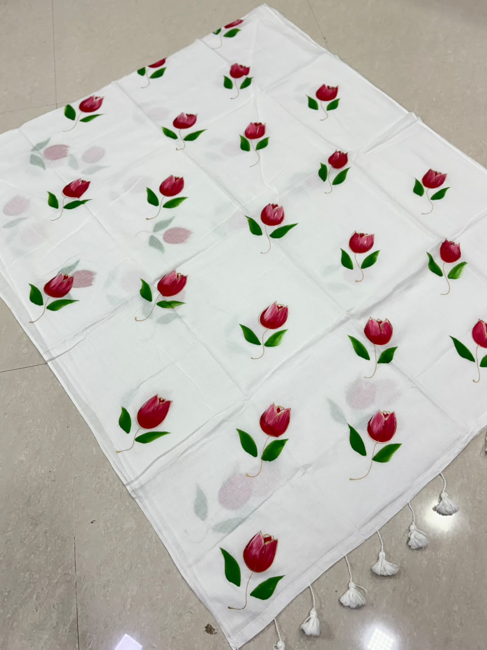 SS8448 Mul Cotton Tulip Hand painted Saree