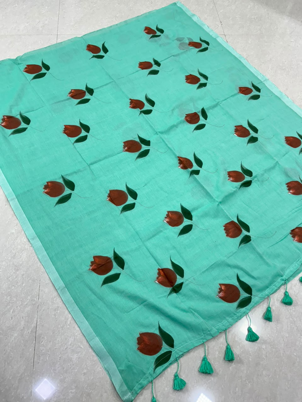 SS8438 Mul Cotton Tulip Hand painted Saree