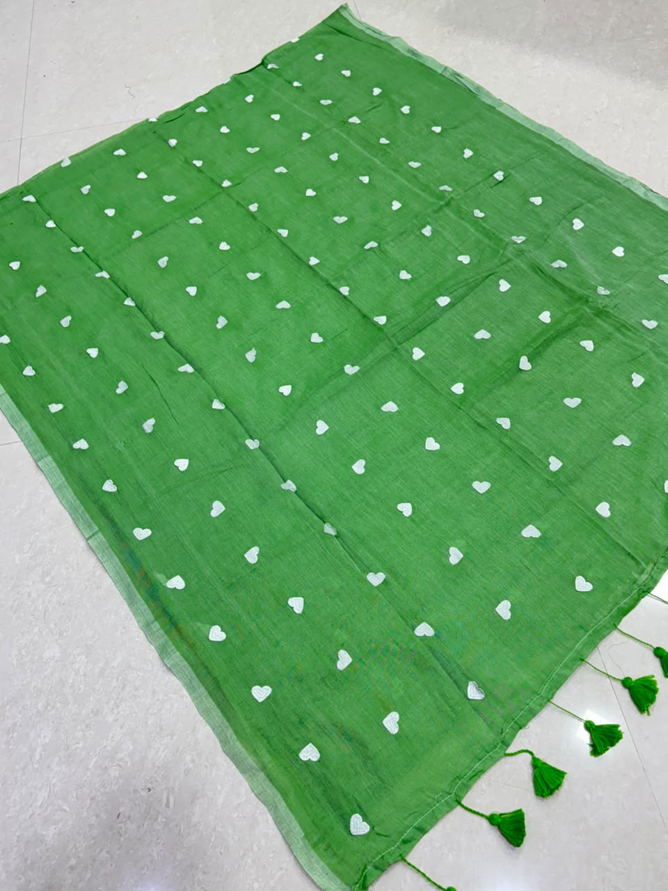 SS8560 Mul Cotton Heart Embroidered Saree