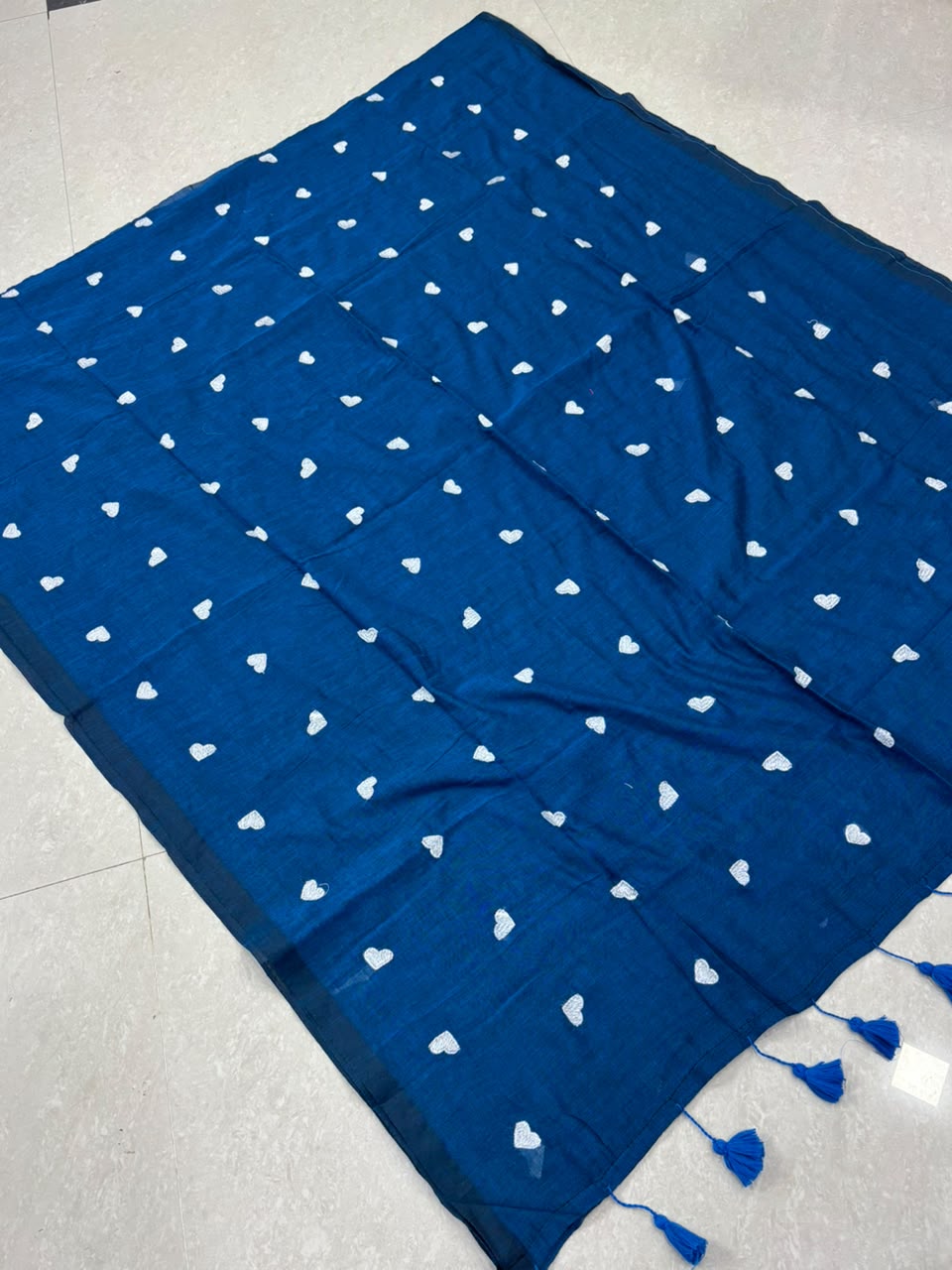SS8551 Mul Cotton Heart Embroidered Saree
