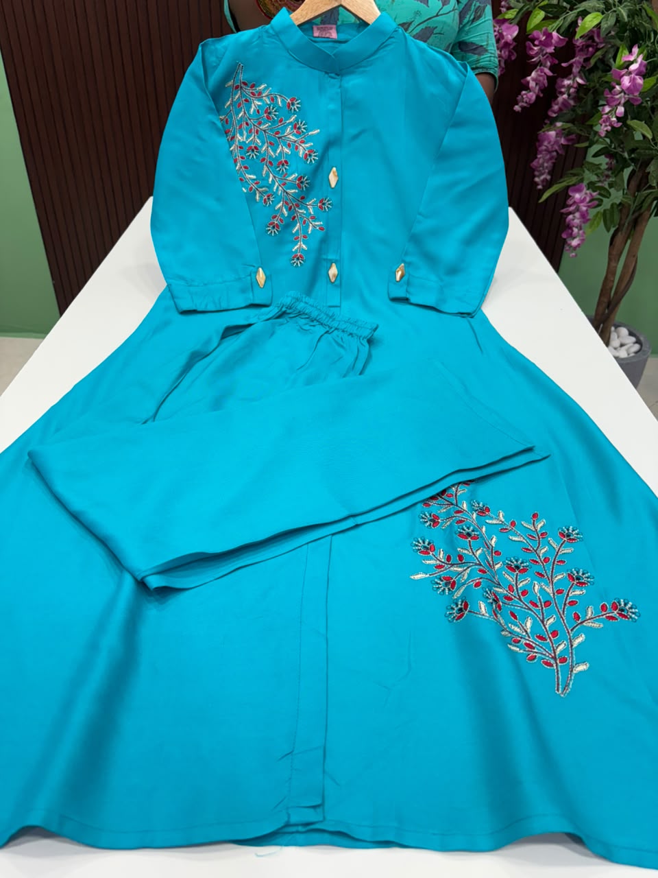 SS8813 Rayon Embroidered Co-ord Set