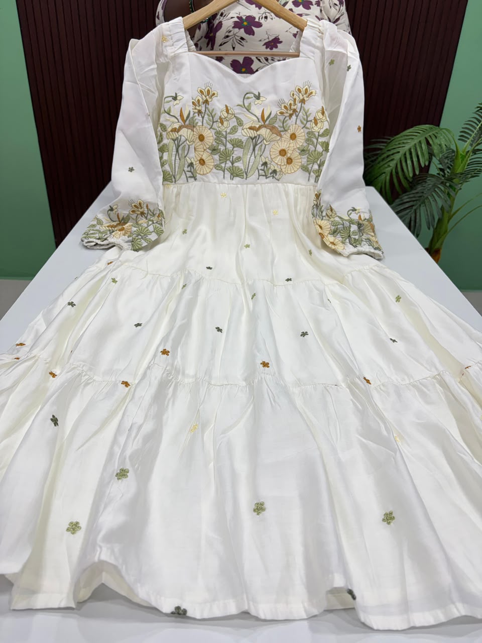SS9158 Mul Chanderi 3 Tier Maxi