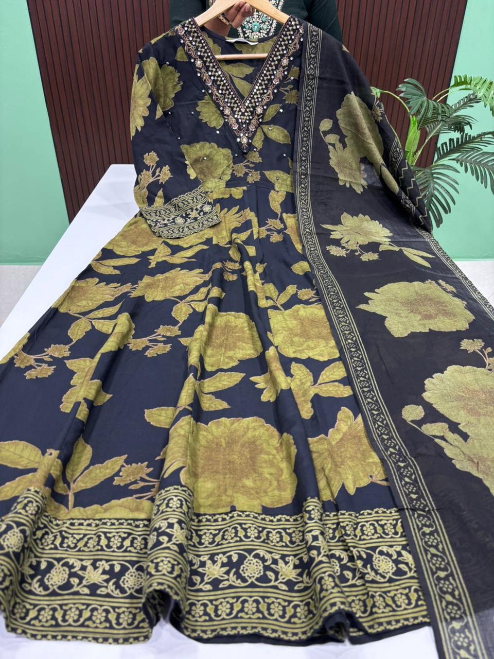 SS9309 V Neck Anarkali with Dupatta Set