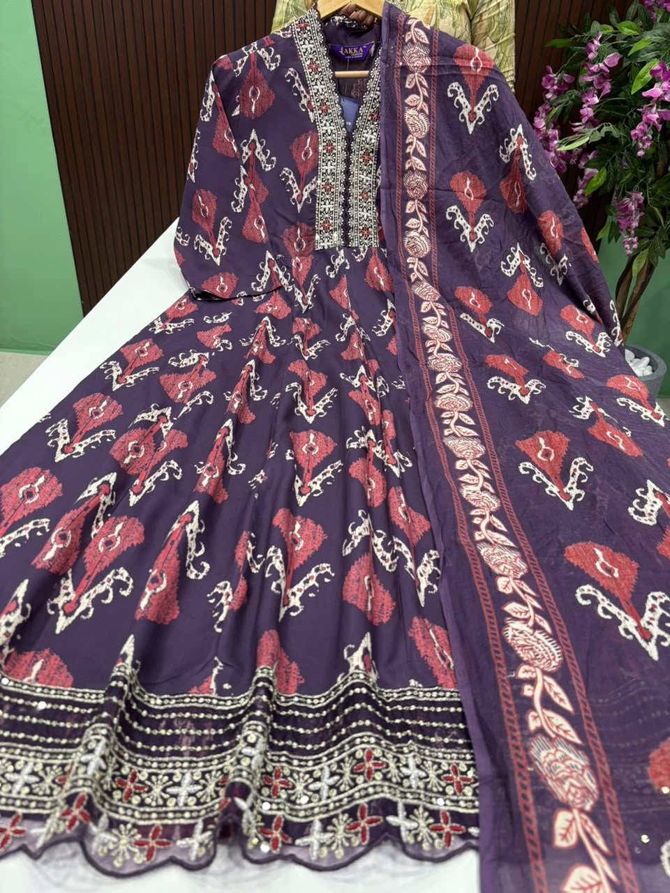 SS9392 Trendy V neck Collar Anarkali with Dupatta Set