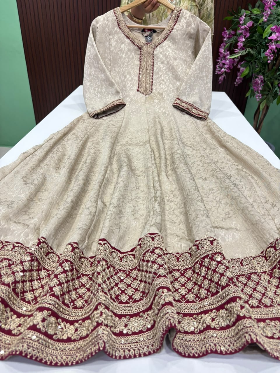 SS9404 Elegant Chinon Anarkali - MAROON