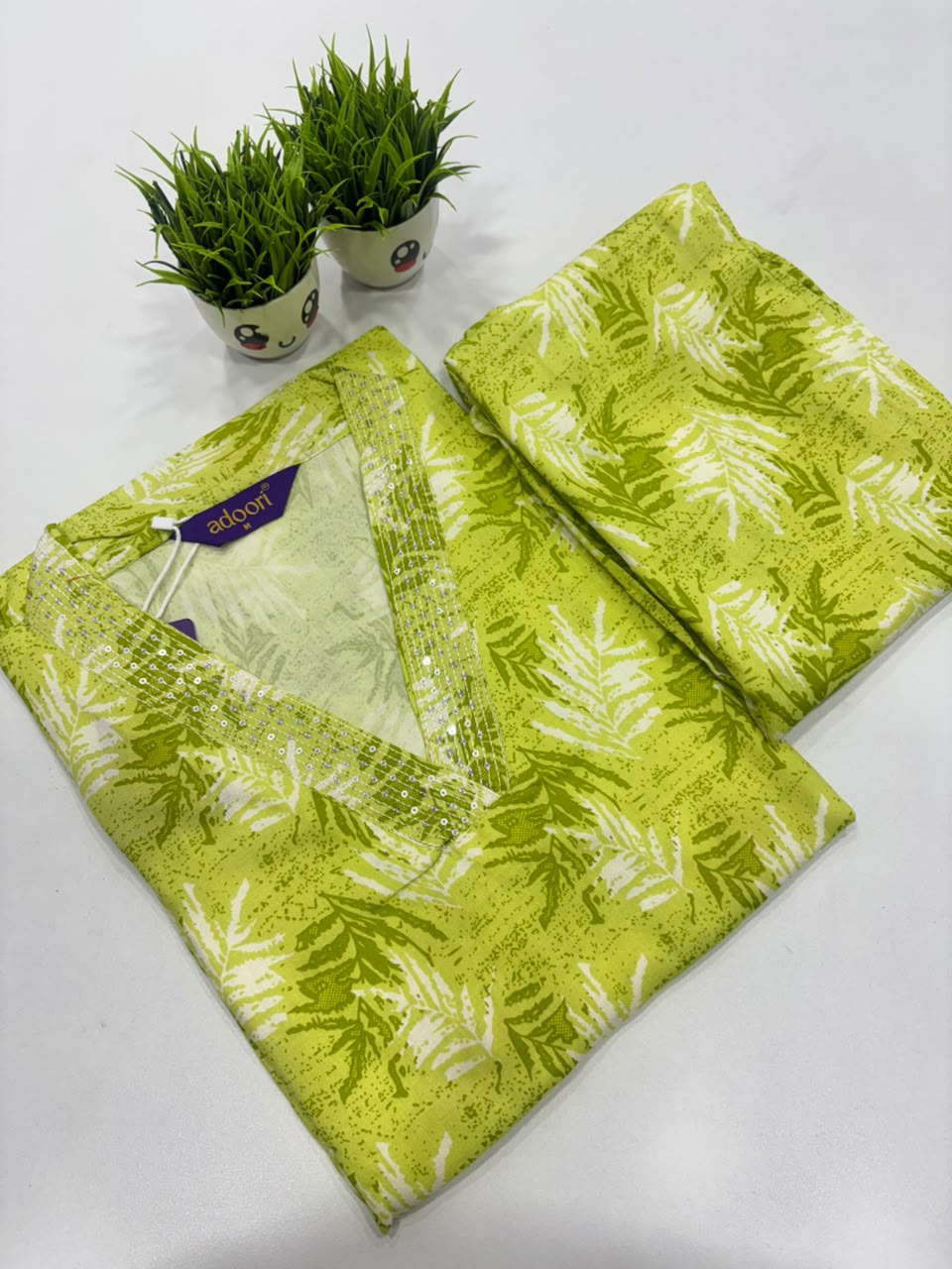 SS9442 Trendy High Collar V Neck Co-ord Set