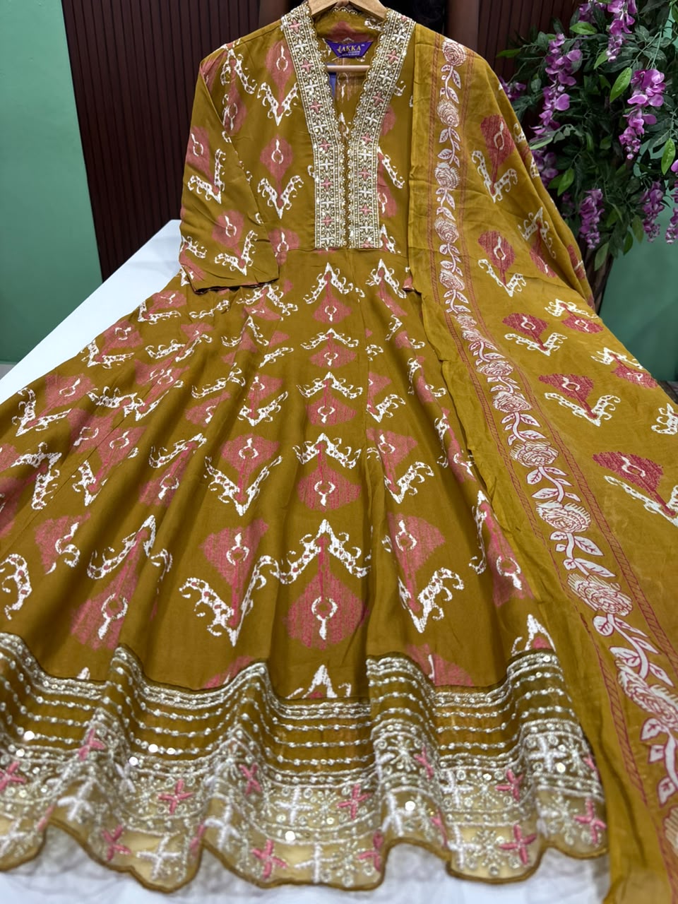SS9545 Trendy V neck Collar Anarkali with Dupatta Set