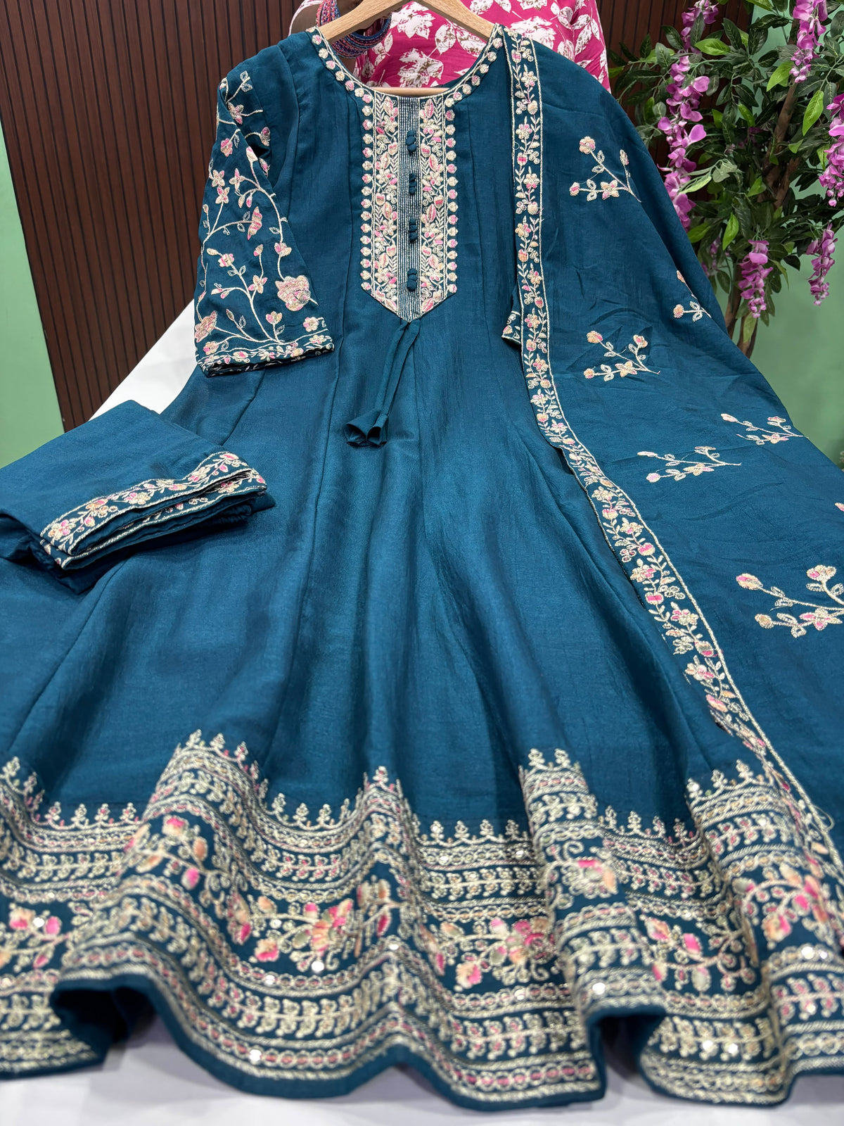 SS9620 Vichitra Silk Anarkali Suit