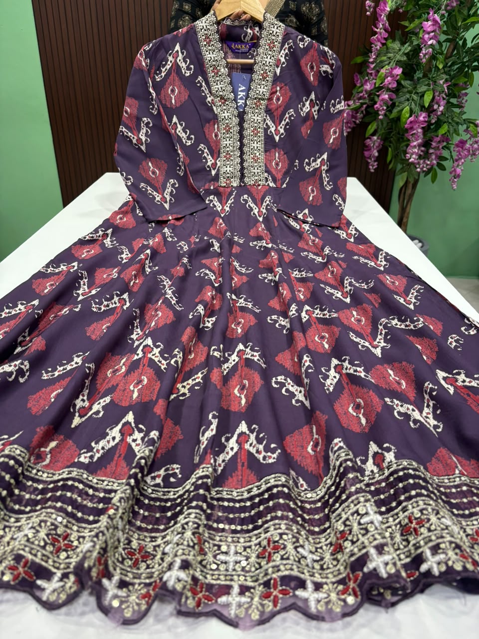 SS9733 Trendy V neck Collar Anarkali