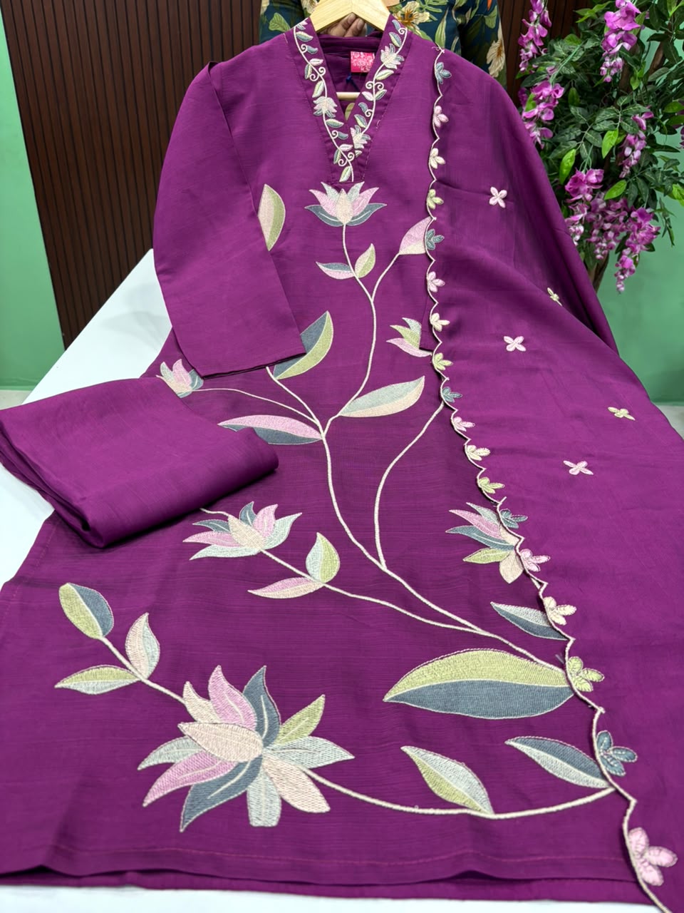 SS9847 Vatican Silk Kurti With Pant & Dupatta Set