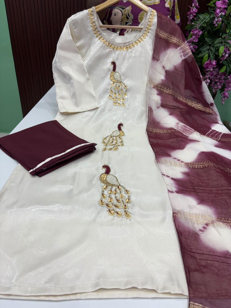 SS9993 Roman Glass Kurti With Pant & Dupatta Set – sharanz