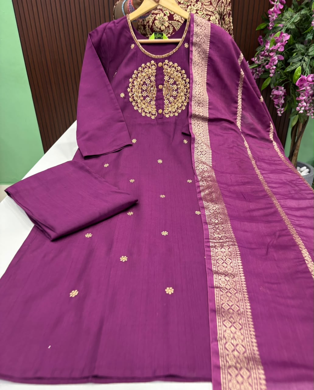 SS10072 Vatican Silk Kurti With Pant & Dupatta Set
