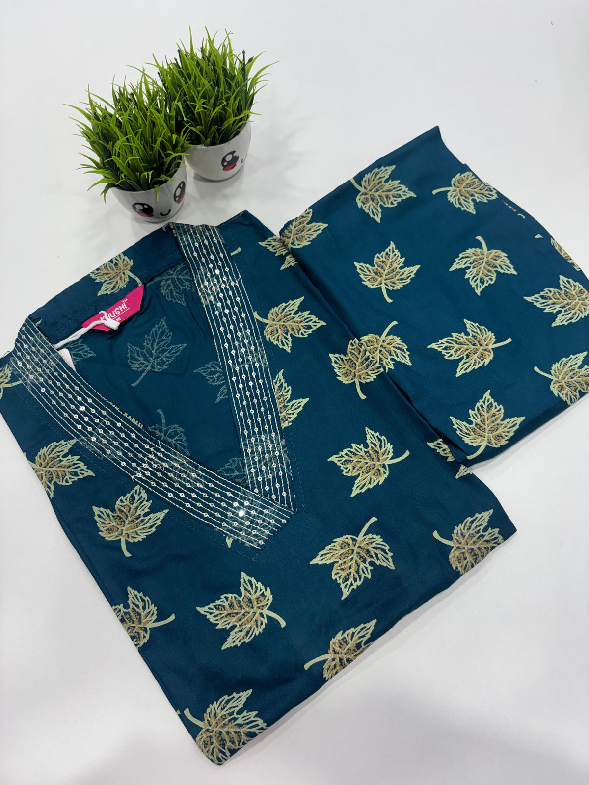SS10100 Trendy High Collar V Neck Co-ord Set
