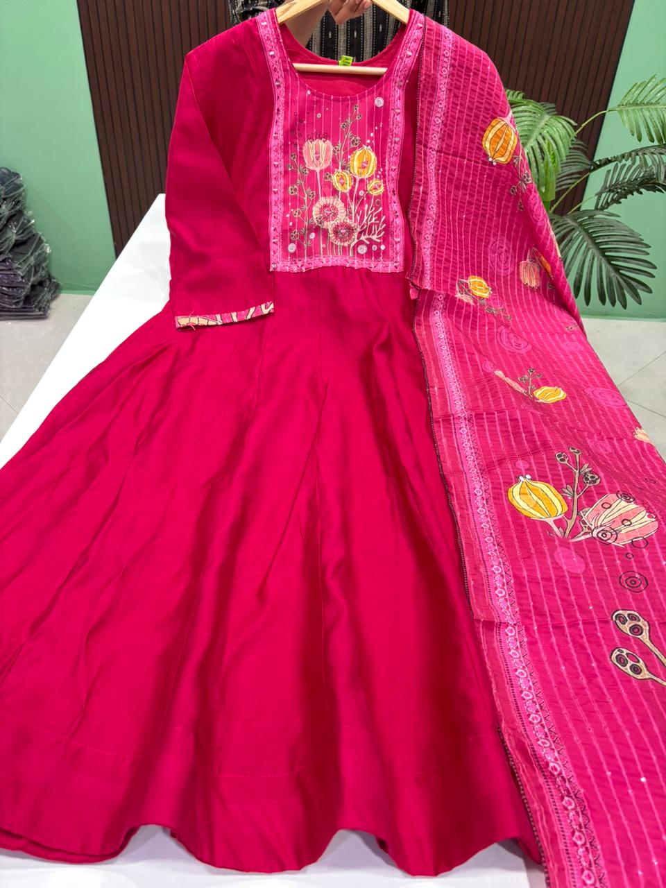 Roman Silk Anarkali With Dupatta Set