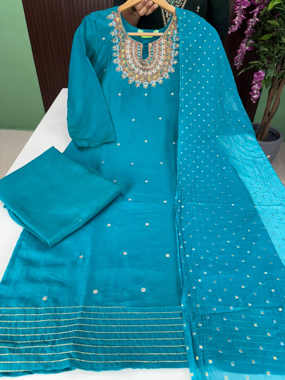 SS6686 Vichitra Silk Kurti With Pant & Dupatta Set