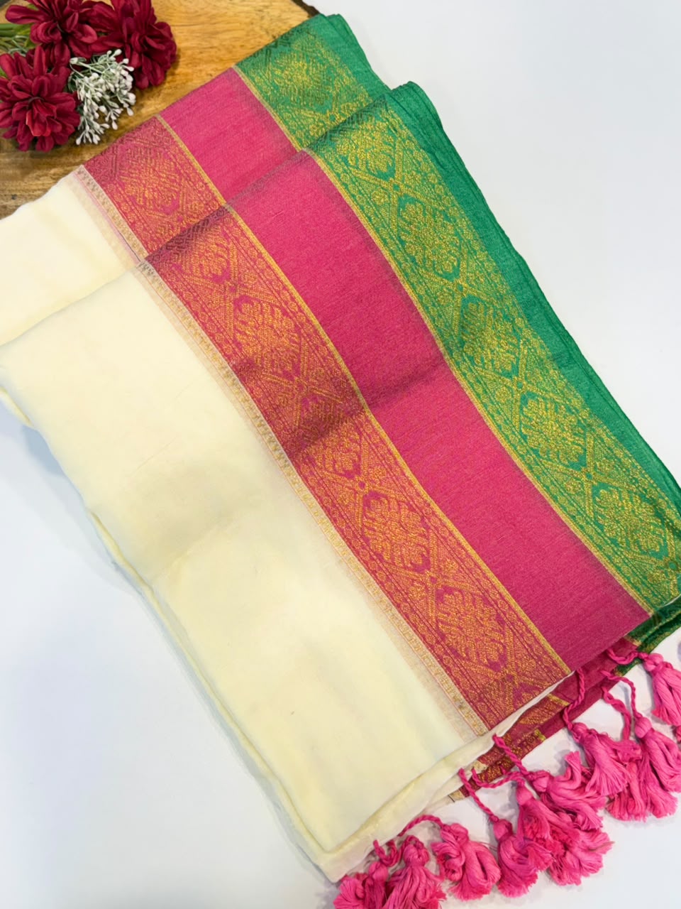 SS7679 Premium Mul Cotton Saree with Kanchi Border