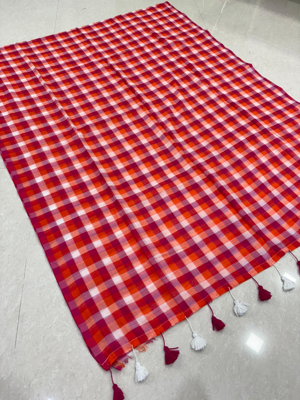 SS8674 Mul Cotton Checked Saree